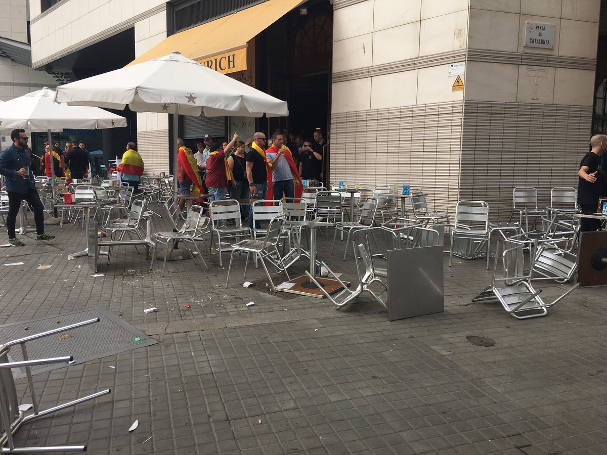 Worker Café Zurich "Those were ultra-right Spaniards, fascists, they fought with each other. There was no Catalan person here." #12deOctubre