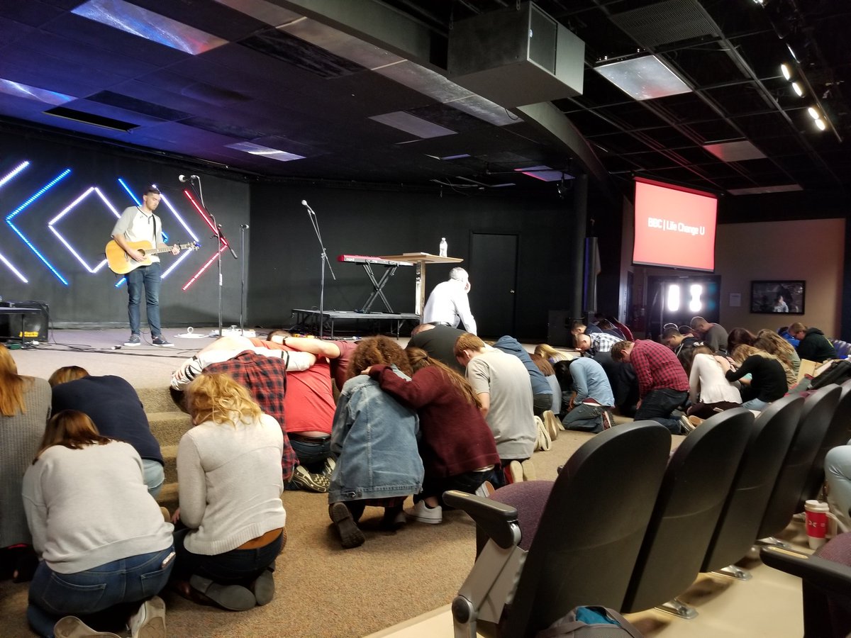 KevinCarson's tweet photo. Students desiring to be ambitious to seek God &amp; reach the world. @gobbc @randyharp  #BBCcares #LifeChangeU https://t.co/VLlKeAlNDQ