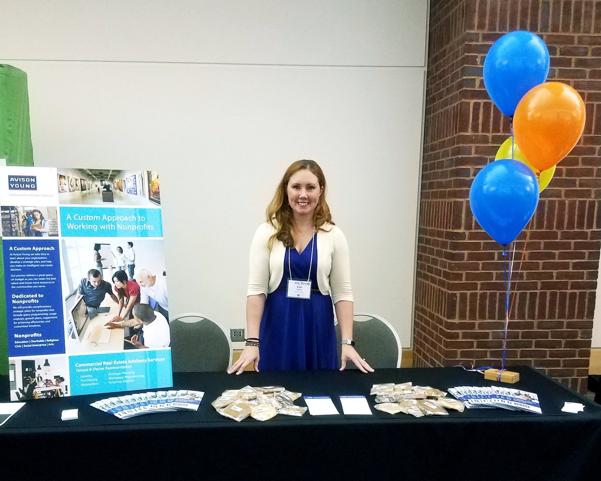 katelgillette's tweet photo. If you're at the MCN Annual Conference today or tomorrow, stop by, say hi, and have a cookie! #MCNAC17 #nonprofits #evolve https://t.co/CQuelvYCzw