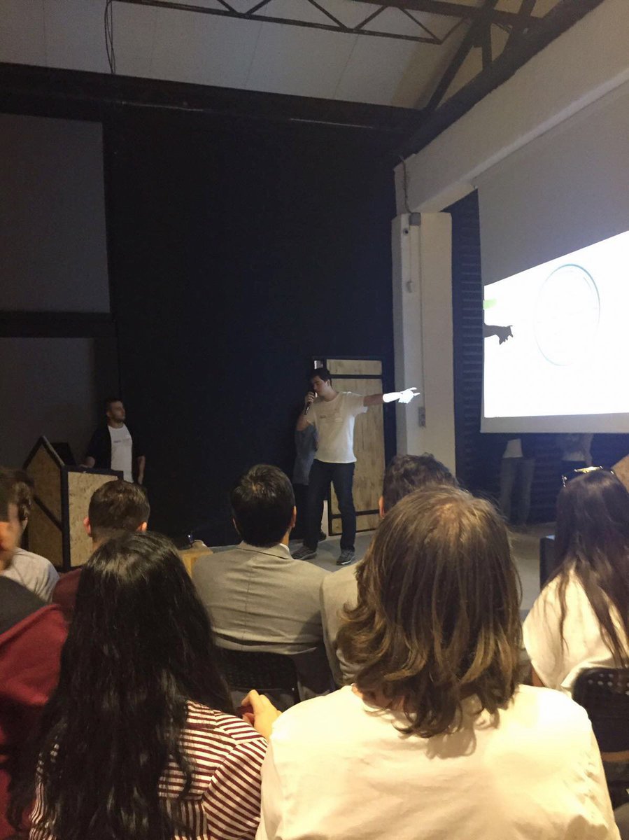 bilgeadam's tweet photo. İzmir #yazılım öğrencilerimiz Cem Güngör, Erkan Ege Şenli ve Mehmet Kaan Keleş, "Crowd Avaoiding System" ile #HACK4CITY'de 3.’lük kazandı. https://t.co/fg0uP6ngIV