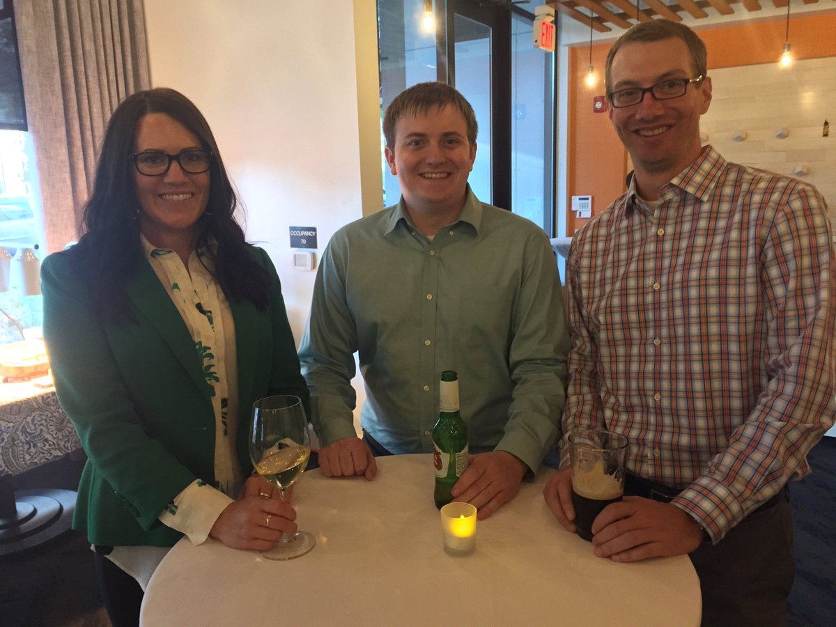 Doextra's tweet photo. Great time catching up and talking shop with @salesforce and Financial Services thought leaders in #DSMUSA. Thanks for joining us! https://t.co/E9aaJ9pdF1