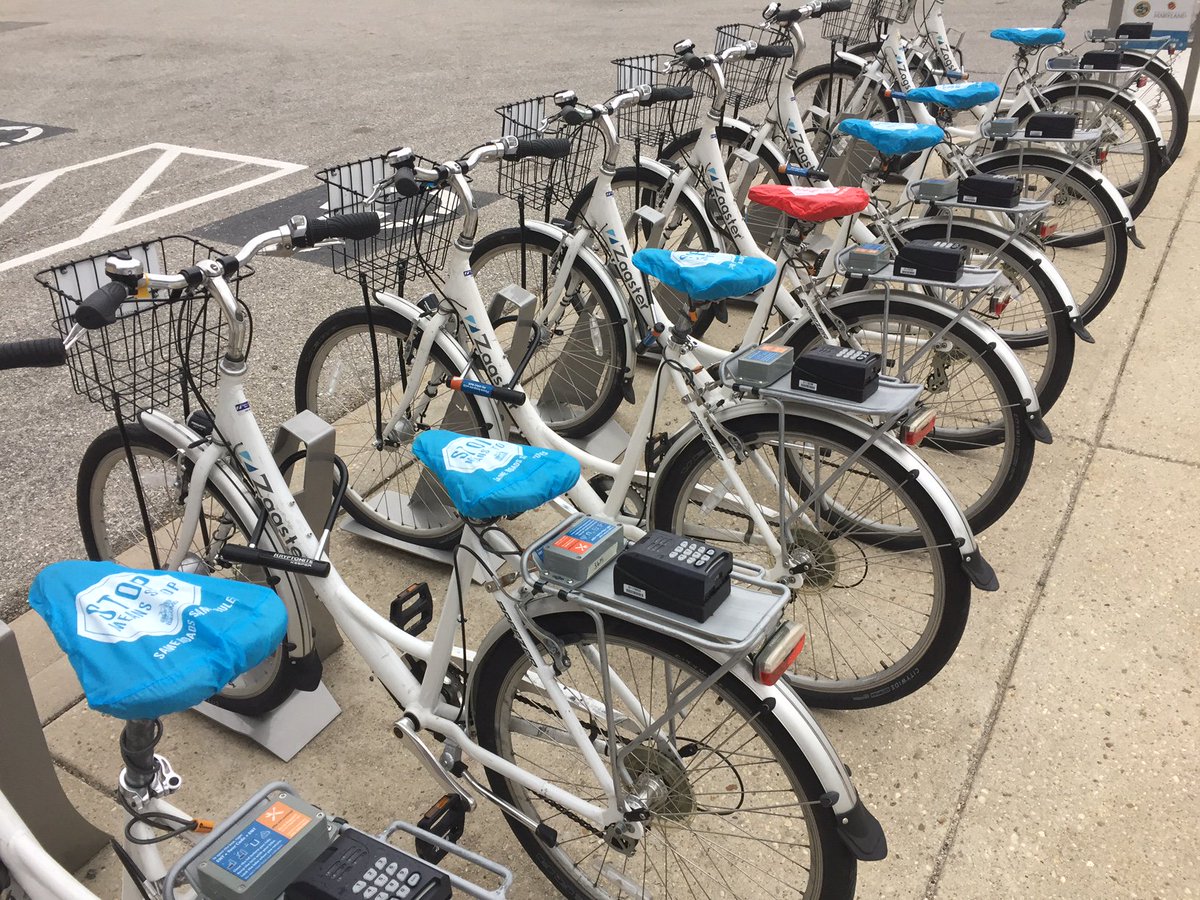 DOTS_UMD's tweet photo. Remember to keep an eye out for red bike seat covers! #protectyourshell has already been found but there are still 4 more! https://t.co/a4mGko4SIe