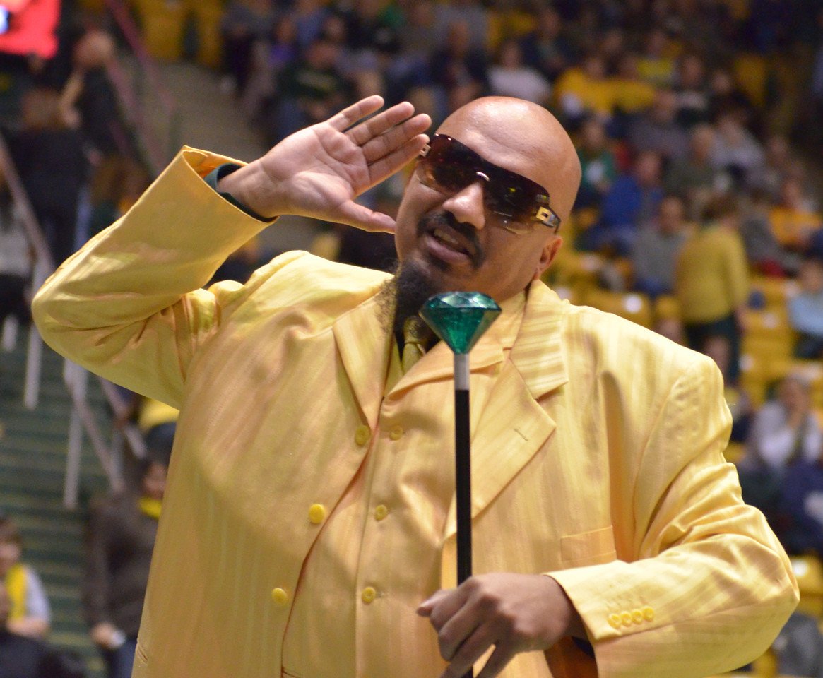 CameronCpersing's tweet photo. Get loud #MasonNation! What!? I can't hear you! #MasonMadness is Friday, Oct.13th at the Eagle Bank Arena at 8pm! FREE entry!
#SPMT412 https://t.co/w2eJL6Wubn