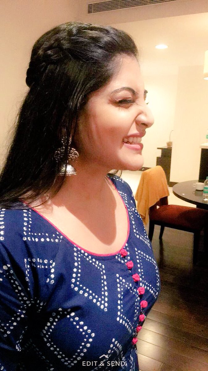mohan_manjima's tweet photo. Thanku @tamarachennai for this beautiful outfit and @prakatwork for making me look good yet again ❤️ #ippadaivellumaudiolaunch https://t.co/iE1Hy8YBCm