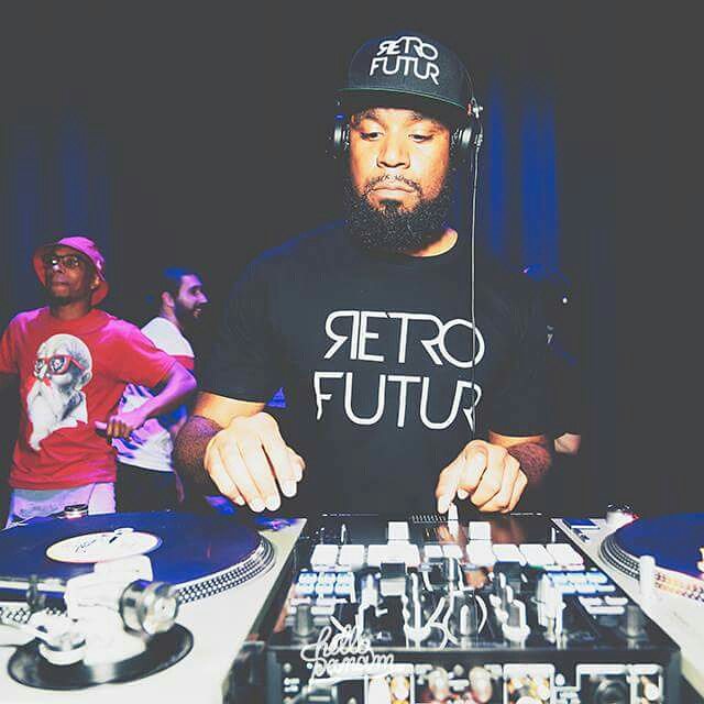 DjEnjayOfficial's tweet photo. Last @hello_panam party. Great party in the boat.
Pictures by @CatchaVibz
#hellopanam #paris #flowparis #hiphop #rnb #party https://t.co/tcg7dq68IF