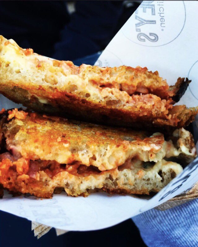 BroadwayVeganMK's tweet photo. Chilli Cheese melted sarnie @joeyskitchenLDN Saturday https://t.co/bRLIctrgfq