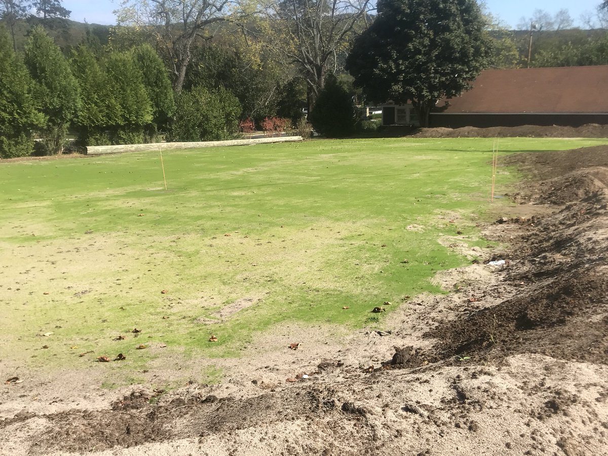 PCCGreens's tweet photo. Day by Day, Row by Row , Going to make my Turgrass grow #paramountcc #nursery #bentgrass https://t.co/Uqg4MmnHhQ