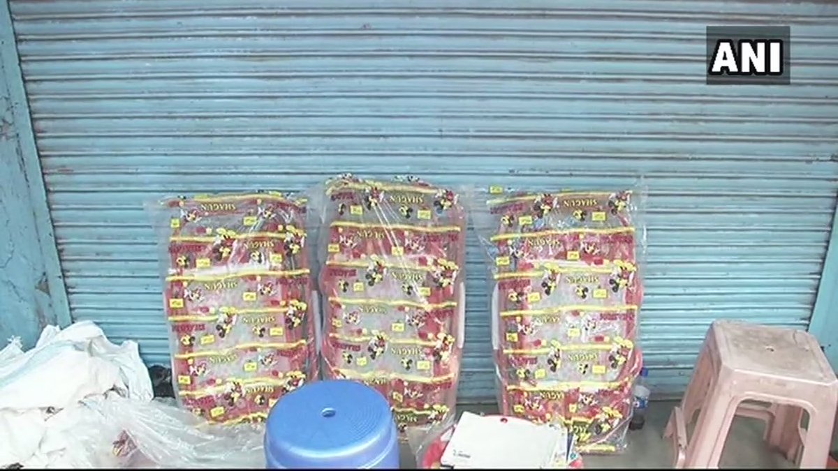 ANI's tweet photo. We paid 28% GST on firecrackers, but after Supreme Court's order we had to shut our shop.: Businessman, Delhi https://t.co/pcnUHZdm8S