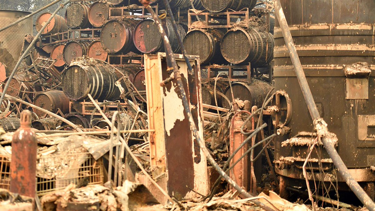 WineSpectator's tweet photo. Find out how you can help victims of the #CaliforniaWildfires: https://t.co/dGleLydk5j https://t.co/JccfM1OmhM