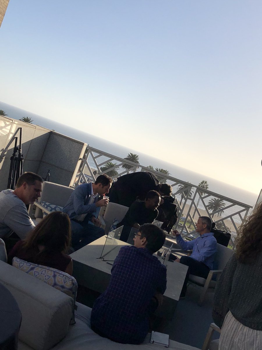 DraperNetwork's tweet photo. Thank you @Wavemaker_VC for hosting us last night! Always a blast #VentureCapital #dvn #drapernetwork https://t.co/EC3S0OlROz