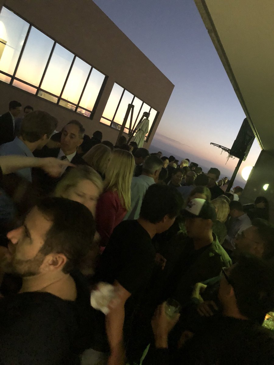 DraperNetwork's tweet photo. Thank you @Wavemaker_VC for hosting us last night! Always a blast #VentureCapital #dvn #drapernetwork https://t.co/EC3S0OlROz