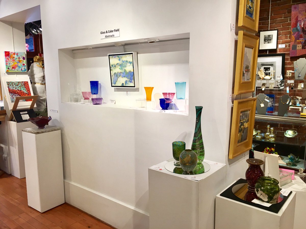 GalleryZProv tweet picture