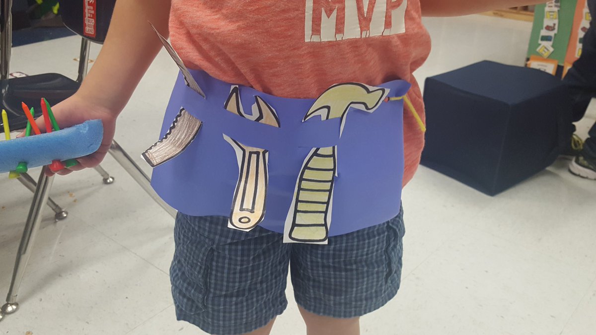 PreKTeacher22's tweet photo. I love studying community helpers!! Today we are learning about builders! @HomeoftheCubs @MadCoSchools @DKS4PV @mrsmc_ees https://t.co/1Zf1FCpH8B