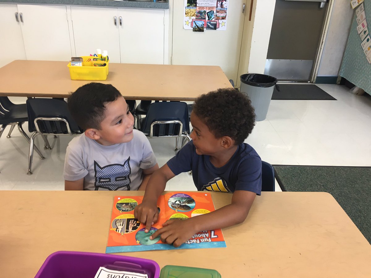 k1pandas's tweet image. What I see during partner reading in #readingworkshop is what my teacher dreams are made of. 😍💚📚 #acaciakinder #acaciapandas