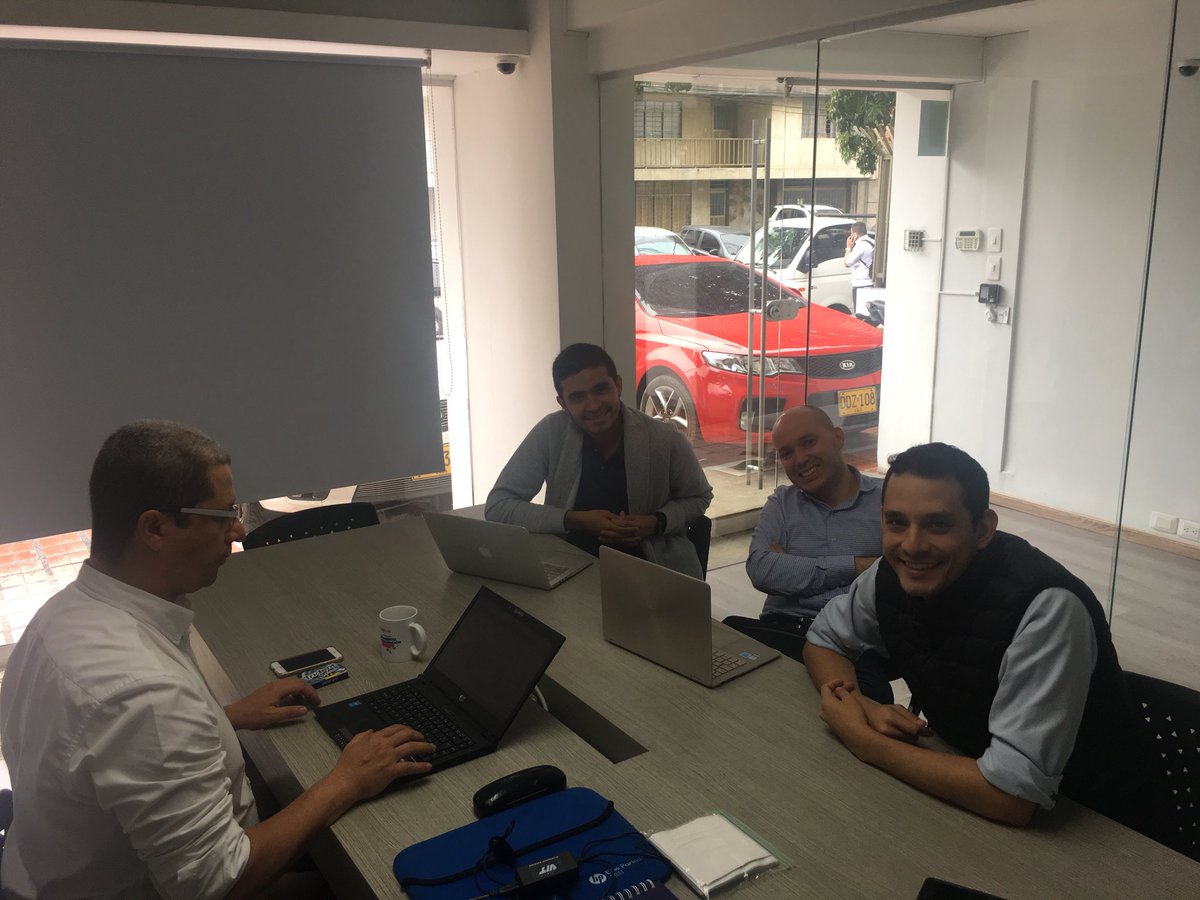 AppscoCali's tweet photo. Seguimiento técnico para las empresas de #AppsCoCali, estos espacios permite analizar la situación y avances de las empresas. https://t.co/M9pQZEhxcf