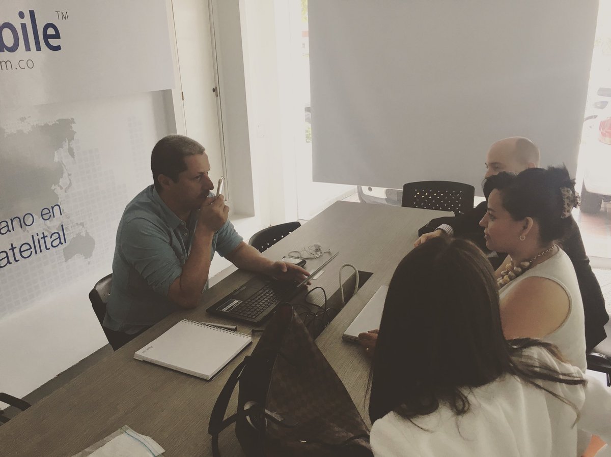 AppscoCali's tweet photo. Seguimiento técnico para las empresas de #AppsCoCali, estos espacios permite analizar la situación y avances de las empresas. https://t.co/M9pQZEhxcf