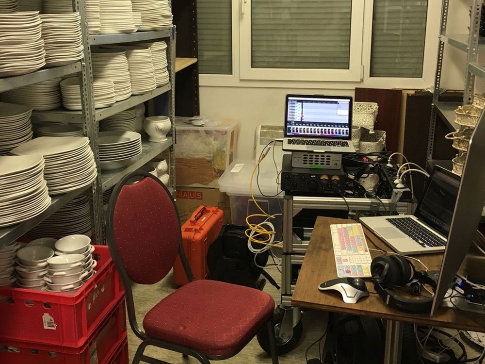 RemRecNet's tweet image. At RRN… quality is served, anywhere and everywhere.
#Flexitrailer #remoterecordingnetwork #klangöl #remotetaxi