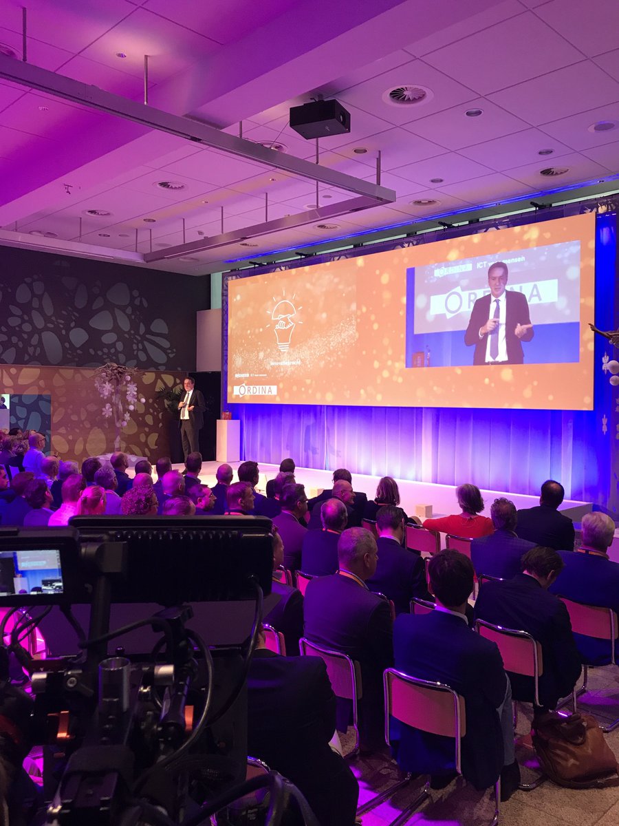 newmade_nl's tweet photo. #Innovatiekracht en #teambuilding tijdens #OID2017 Een sterk event @ordina bedankt! @newmade_nl https://t.co/IRrA40aHbS