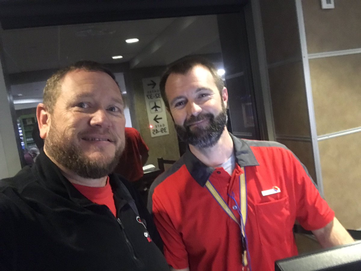 OpBBQRelief's tweet photo. Thx @SouthwestAir for the epass for Stan Hays co-founder/CEO from KC to Oakland to help serve hot bbq meals to those affected by wildfires! https://t.co/22cHmomhfI