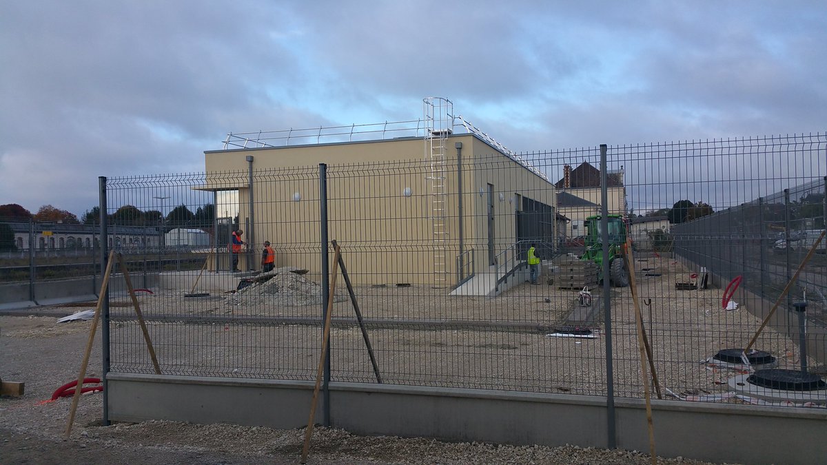AlainferaPaul's tweet photo. Phase 0 électrification Gretz Troyes - Régé PRGS de Romilly en PRCI - Bâtiment terminé 👍#INFRAPÔLEPE #SNCFRESEAU https://t.co/cu5JlYU9c9