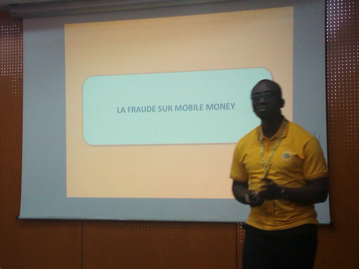 Marck_Andyy's tweet photo. Au #MTNinside de @MTNCotedIvoire, Didier Gloudoua nous parle des "fraudes" sur #MobileMoney. https://t.co/kBVvK4DsFN