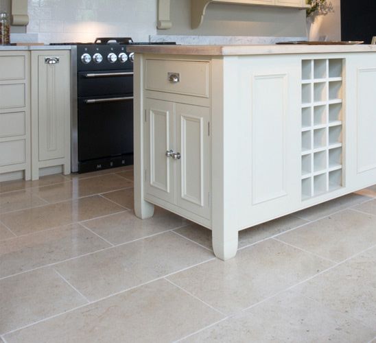 Lincs_Limestone's tweet photo. Find out how our expert craftsmen can help you to create a beautiful made to order kitchen. https://t.co/NWbDwG0VH8 https://t.co/gy5WXZLaUt