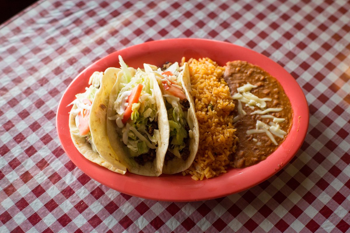Ethnosh's tweet photo. Villa Del Mar has 21 flavors of #tacos 🌮 including #beefhead 🐮 or #cactustacos 🌵 https://t.co/1cgB6yGEjh https://t.co/lBvgjKpkHu