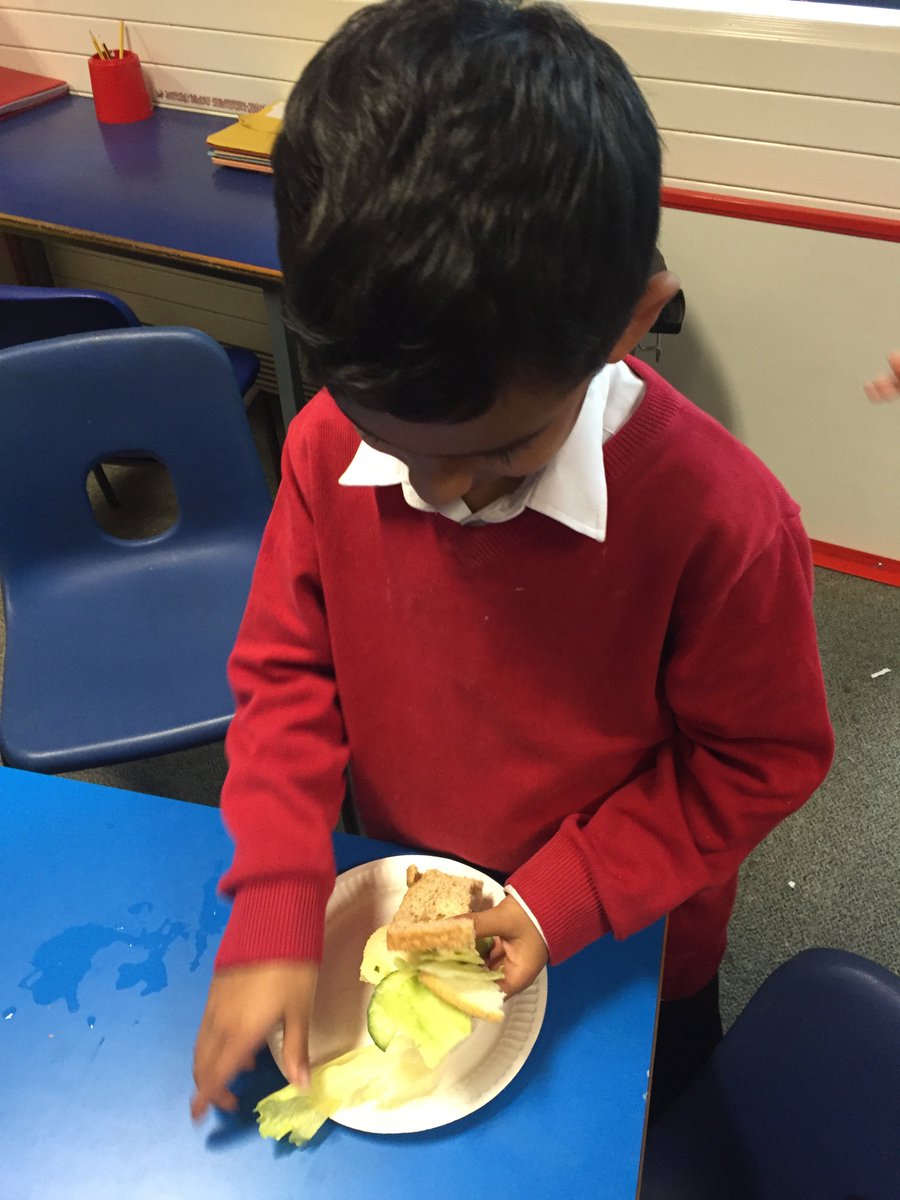 We've been tasting different breads and sandwich fillings as part of our DT project. <a href="/CliftonPrim/">CliftonPrimary</a> <a href="/MsFGFinlay/">Ms Finlay</a>