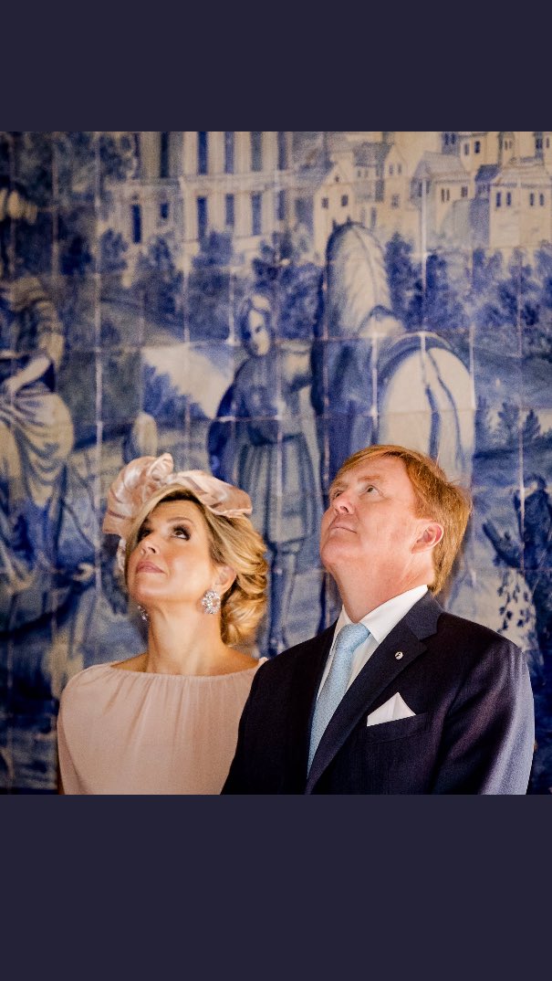 raemonsluiter's tweet photo. Wanneer er overduidelijk een windje is gelaten in de kamer en je duidelijk wil maken dat jij het niet was. https://t.co/KwnZyZZsgu