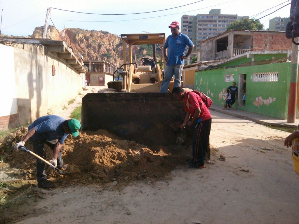 iamsaoficial's tweet photo. @micumana500 En la Recolección de Sedimentos en la Comunidad de Valle Verde.
#SucreGanaConEdwinRojas
@davidvpsuv https://t.co/hkYaNZrodH