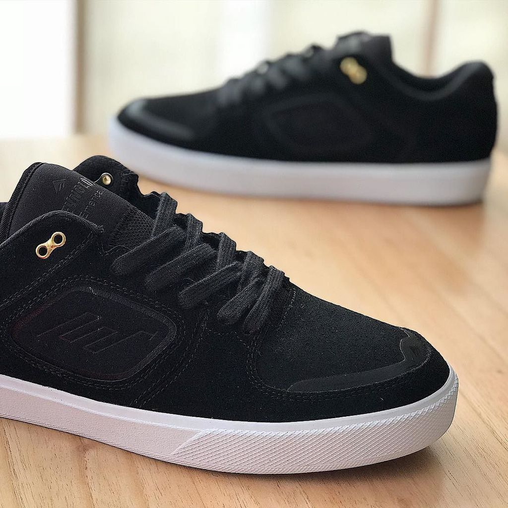 sk8shoesba's tweet photo. Emerica Reynolds G6
•
#emerica #emericashoes #madeinemerica  #emericaargentina #stayGold #emericamade #emericareyn… https://t.co/1cMi2R2OnM https://t.co/J3ITftXg22