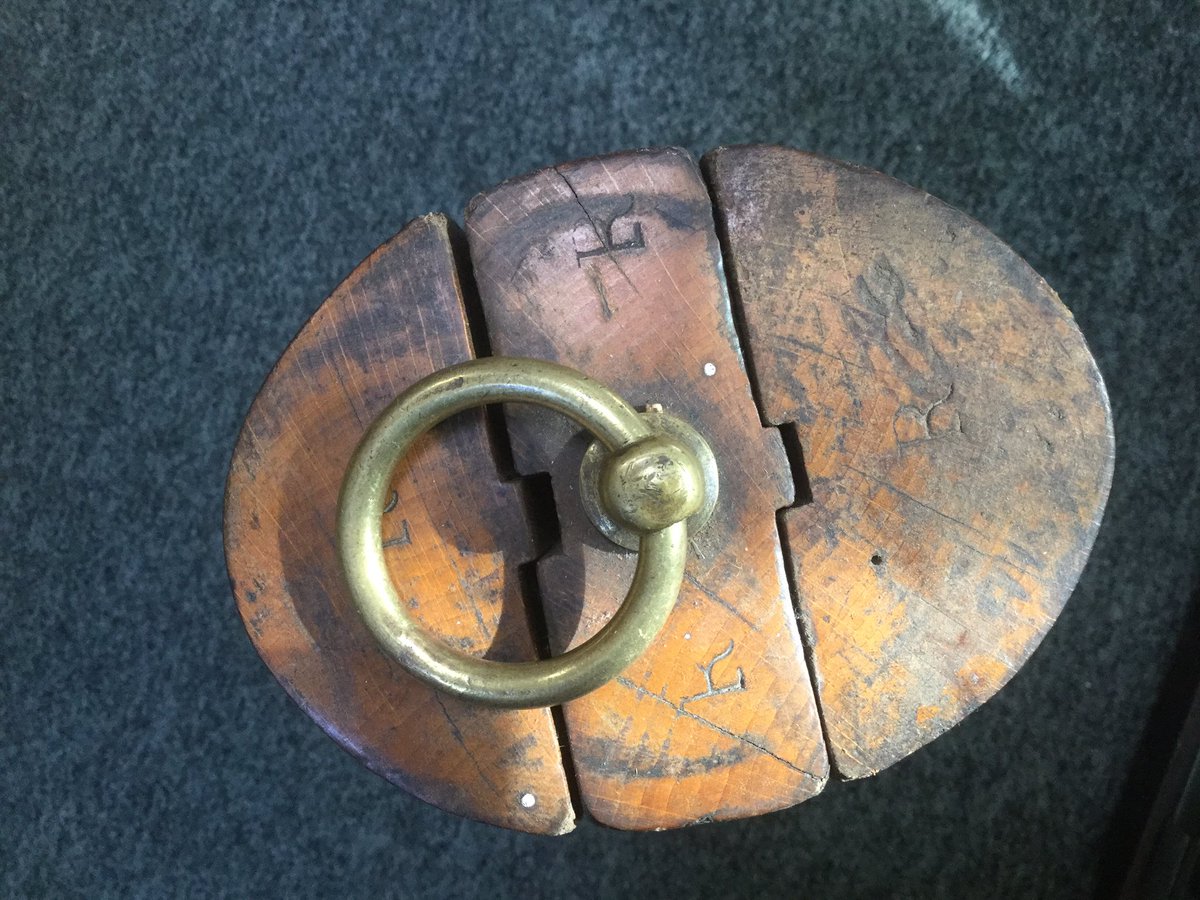 AntiquesQuarter's tweet photo. Win one of our lovely Sheffield Antiques Quarter bags.... by being the first to guess what this unusual item is.... https://t.co/K945Qw4dTT