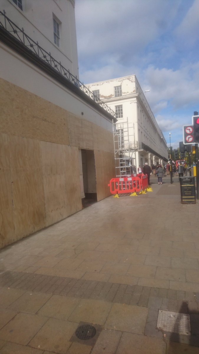 Does this work mean a new shop is moving into the old Next premises on the Parade?! Hope so... #loveleam