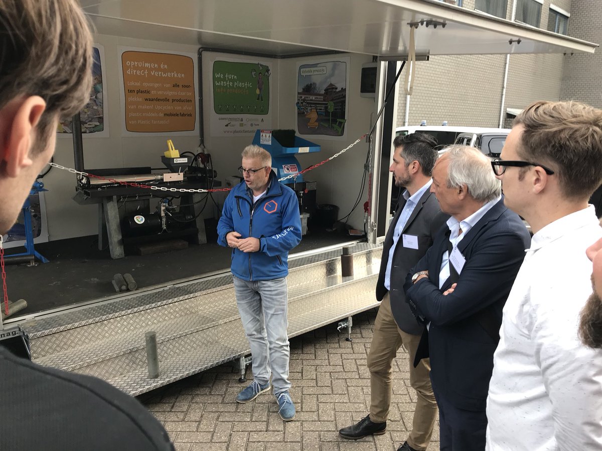 Demofabriek Plastic Fantastic laat zien hoe plastic restroom dat anders verbrand wordt, omgezet wordt in waardevolle producten. #GTW17 #FoW