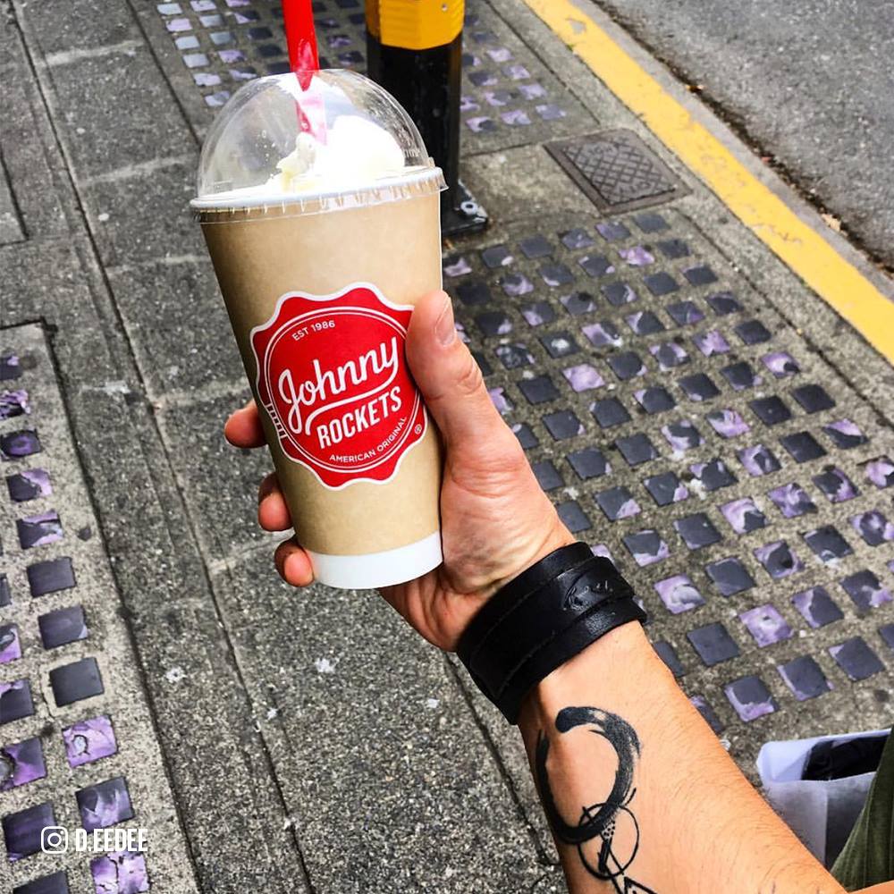 JRocketsQTR's tweet photo. You always win when someone asks, “For here or to go?” #JohnnyRockets #milkshake https://t.co/BJ7IKQSRQc
