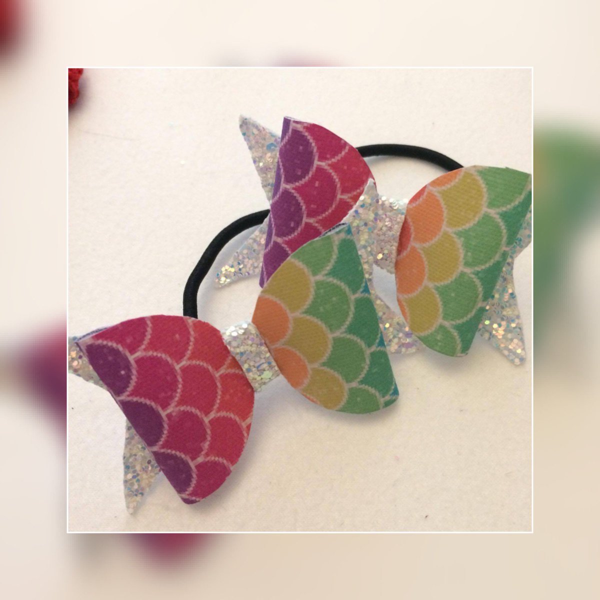 TouchOfSparkle_'s tweet photo. Ok so it's been a year. 
I'm finally up and running again ;) 
Now doing glitter bows to add some more #sparkle #touchofsparkle https://t.co/giZIwk2R3z
