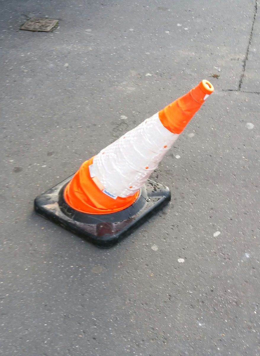 ehbee2's tweet photo. Well well well
Fancy that
I've found
Mcr council's 
Sorting hat!
@_youhadonejob1 https://t.co/PFpqsdMoZ4