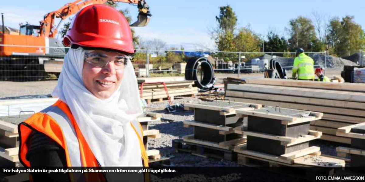 A_Jaegers's tweet photo. Ställ rätt krav! Minskat utanförskap och viktig kompetens tas tillvara via sociala krav i anbud. Bra exempel Simrishamnsbostäder och @SkanskaSverige: https://t.co/benaxIQHLx https://t.co/i3XOyc5zqY