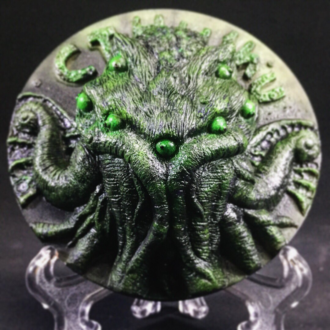 VikinggWu's tweet photo. Cthulhu relief product packages. 
#cthulhu #hplovecraft #sculpture #product https://t.co/VB1LkkkNbC
