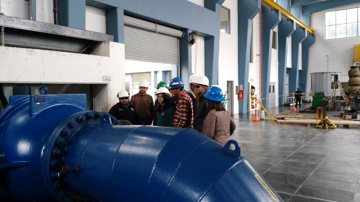 HidraulicaECI's tweet photo. #Evento_IMEC_Escuela Estudiantes de Máquinas Hidráulicas de la @Escuelaing visitan instalaciones industriales. Estación de Bombas de Tibitoc https://t.co/X0fqDPvR4f