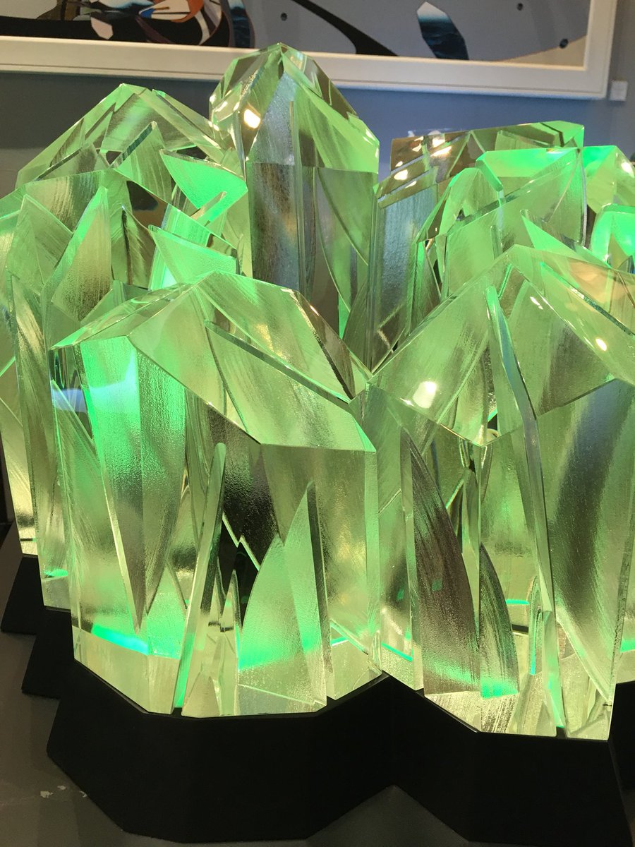 kertesesz's tweet image. Always been fascinated by Orlina’s work 👌🏼✨ #artmanila #design