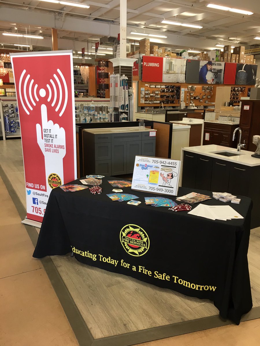 At @Soo_Mill for FPW! Come see us and check out what they have to offer! #fpw17 @CitySSM #Dough2WaysOut https://t.co/TArD2ruO3D