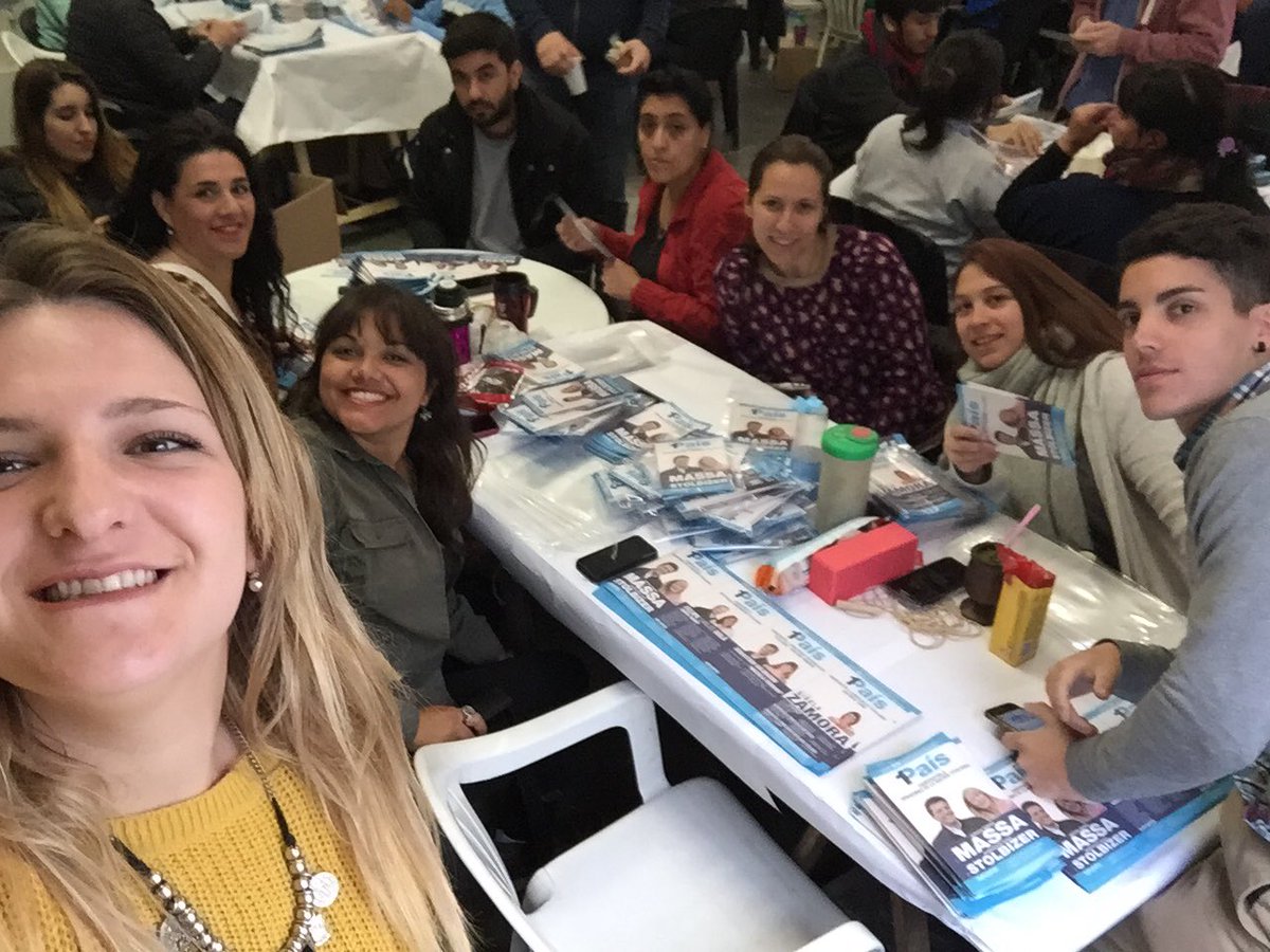 beredelvecchio's tweet photo. AHORA| Comprometidos con 1País unido @ZamoraJulio @GiselaLZamora @jmpaesani @1PaisTorcuato https://t.co/R3EgO2qNov