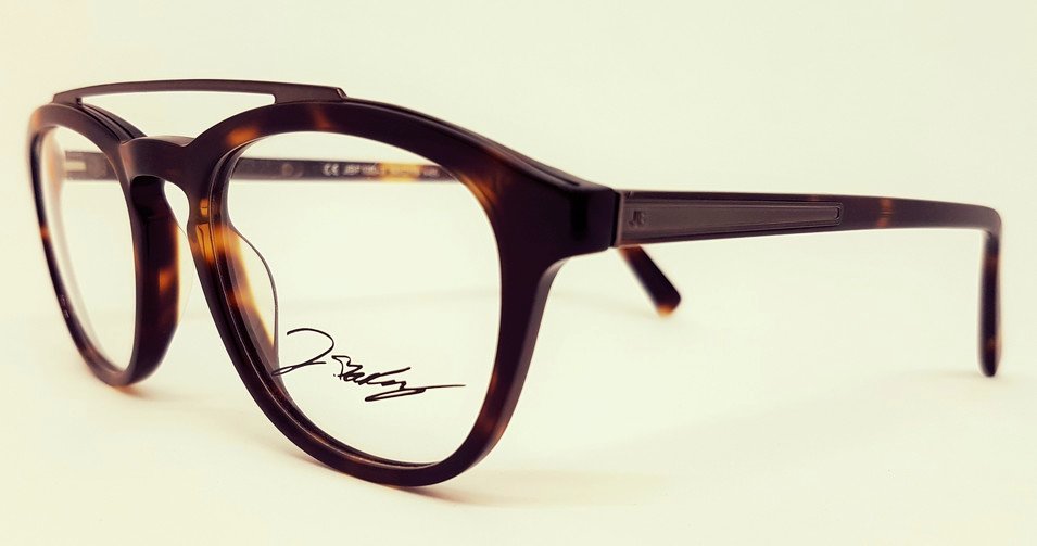 OptikHaas's tweet photo. JB by Jerome Boateng Exclusively in cologne at OPTIK HAAS #25jahre #jubiläum
#jeromeboateng #defendyourstyle #optikhaas #aufdemberlich #köln https://t.co/NvyBfKgK3Q