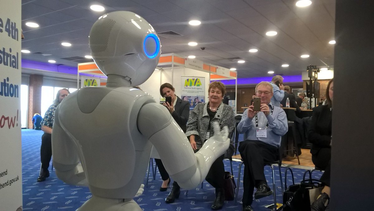 PepperSouthend's tweet photo. Thanks again to those who came to my second session #NCAS17 #NCAS2017 -the 4th industrial revolution is now! https://t.co/pUWr0zXgk5
