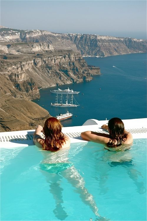 tripsection's tweet image. #Santorini #Greece #island #vacation #Travel #visiting #Holiday #pools #sea #Mediterranean