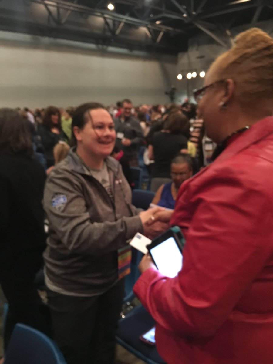 NACADA's tweet image. Business card trade led by @AmySannes. She challenges everyone to do this in every session. #getengaged #getenergized #NACADA17