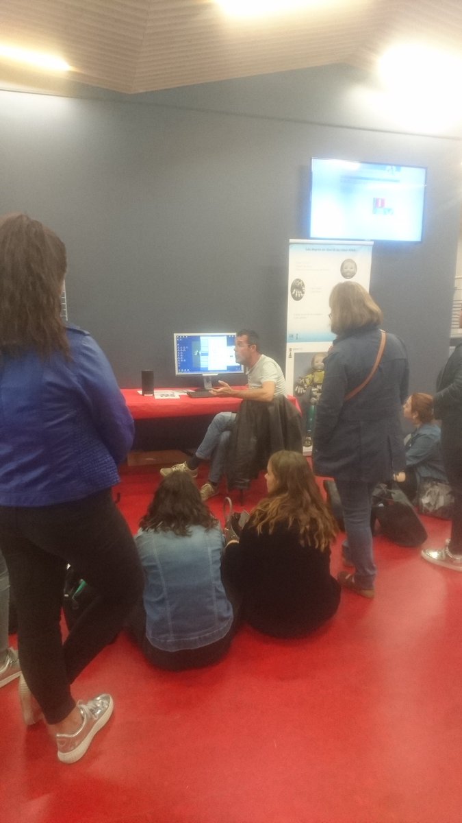 pania_r's tweet photo. #FDS2017 #28nuances #CSTgre
Parole d'homme, parole de robot #robotNINA #GIPSALAB https://t.co/bPFASbGI8h