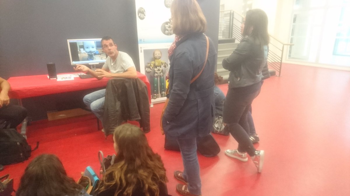 pania_r's tweet photo. #FDS2017 #28nuances #CSTgre
Parole d'homme, parole de robot #robotNINA #GIPSALAB https://t.co/bPFASbGI8h