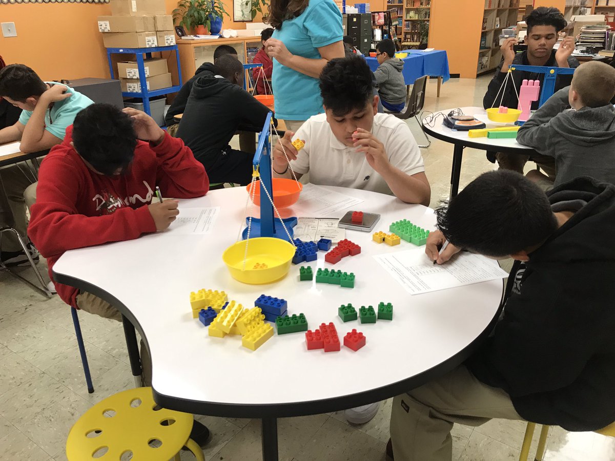 amybminton's tweet photo. Balancing Chemical Equations!!!!! #LMSNEWDAY, #lmsmakerspace, @smgaillard, @amybminton, @cshoaf https://t.co/s4euFdP9bl